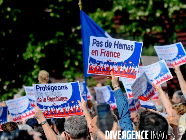 Rassemblement contre l Antisémitisme à courbevoie  organisé par frank tapiro et sa femme charlotte rosier