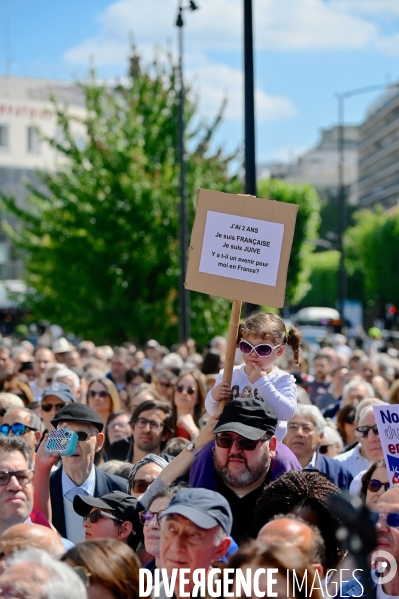 Rassemblement contre l Antisémitisme à courbevoie  organisé par frank tapiro et sa femme charlotte rosier