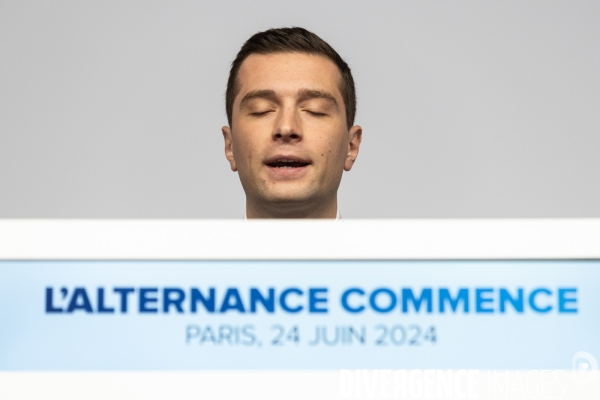Jordan Bardella présente le programme du RN