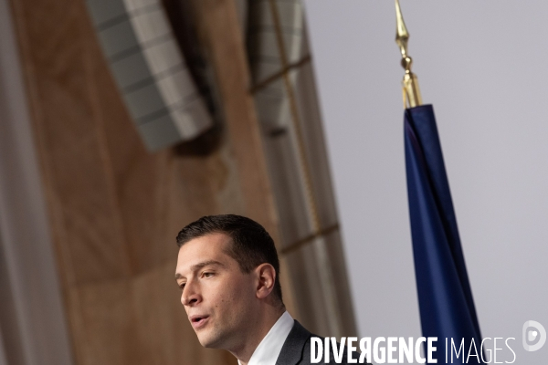 Jordan Bardella présente le programme du RN