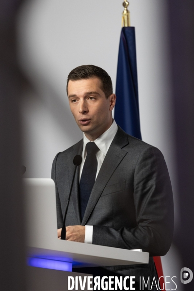 Jordan Bardella présente le programme du RN