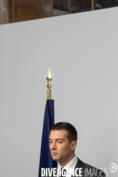 Jordan Bardella présente le programme du RN