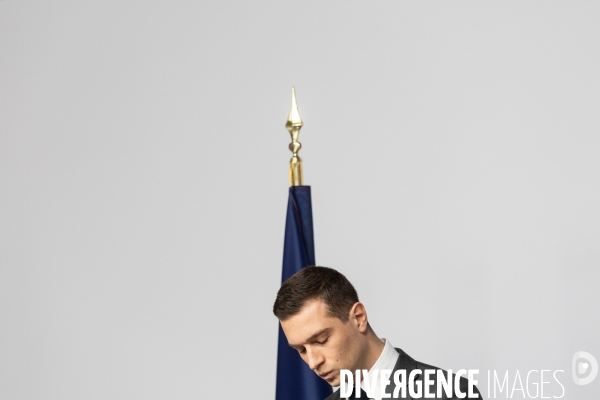 Jordan Bardella présente le programme du RN