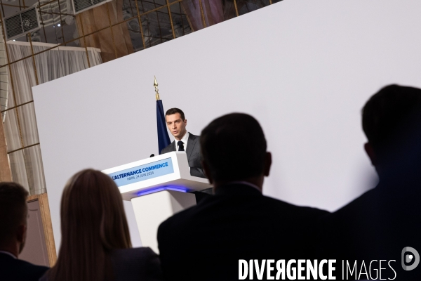 Jordan Bardella présente le programme du RN