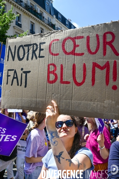Manifestation féministe contre l extreme droite, à Paris