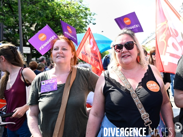 Manifestation féministe contre l extreme droite, à Paris
