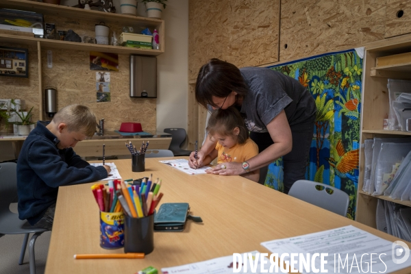L école Dedans / Dehors