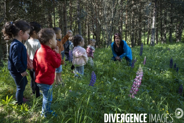 L école Dedans / Dehors