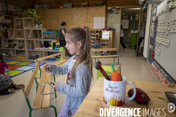 L école Dedans / Dehors