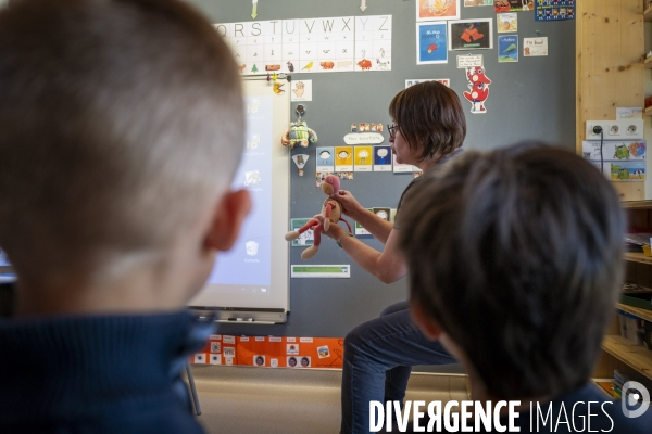 L école Dedans / Dehors