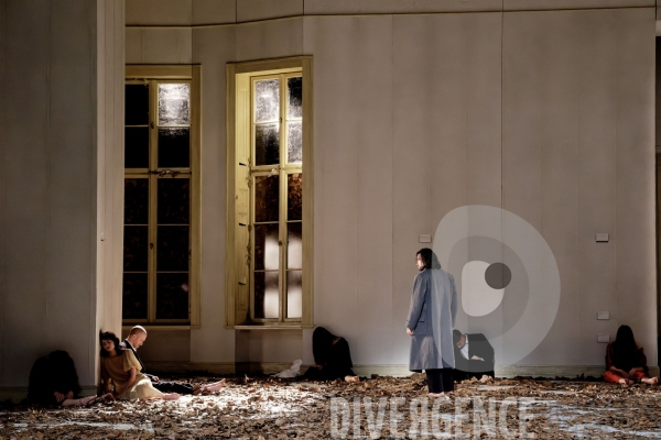 Barbe Bleue / Pina Bausch / Ballet de l Opéra national de paris