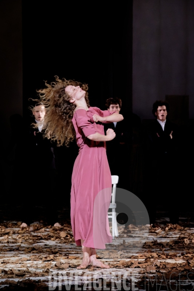 Barbe Bleue / Pina Bausch / Ballet de l Opéra national de paris