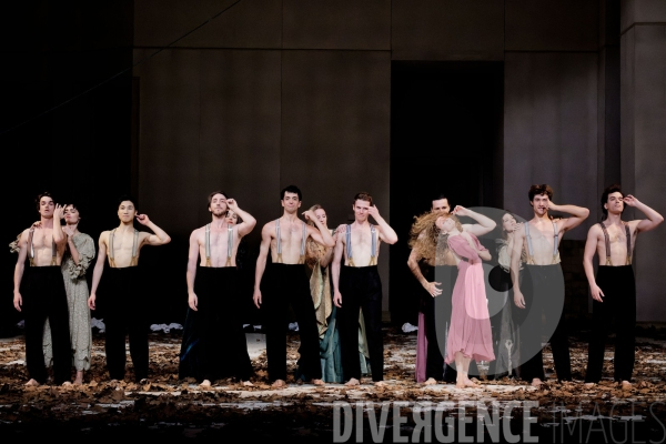 Barbe Bleue / Pina Bausch / Ballet de l Opéra national de paris