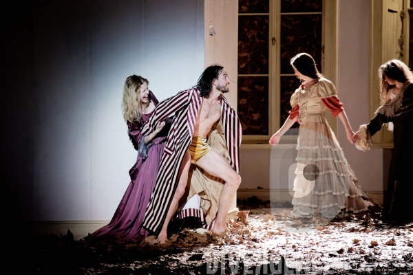 Barbe Bleue / Pina Bausch / Ballet de l Opéra national de paris