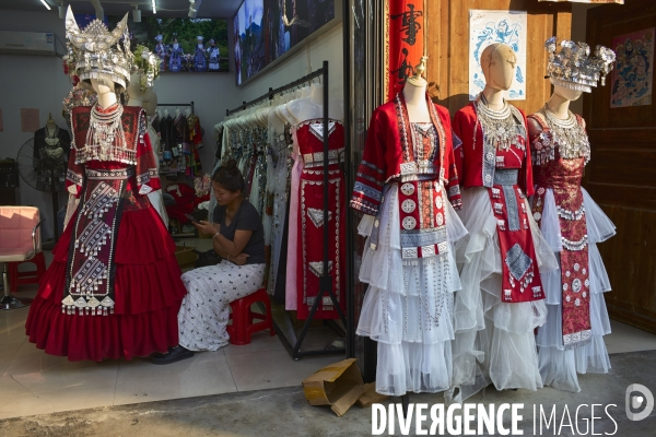 Chine, la minorité dong de Zhaoxing face au tourisme