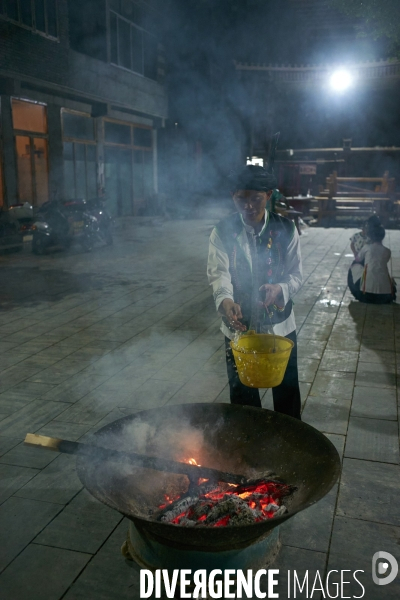 Chine, la minorité dong de Zhaoxing face au tourisme