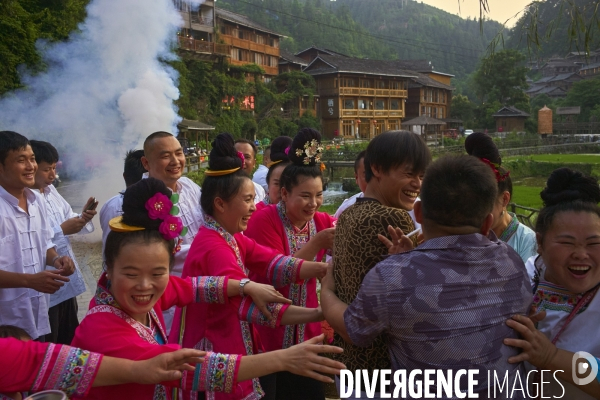 Chine, la minorité dong de Zhaoxing face au tourisme