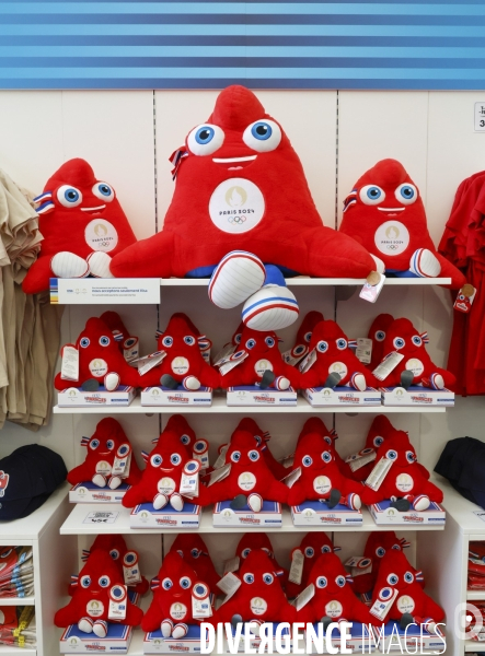 Ouverture du megastore paris 2024 sur les champs elysees