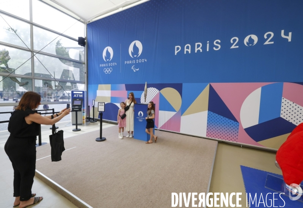 Ouverture du megastore paris 2024 sur les champs elysees