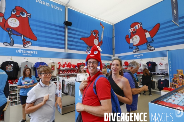 Ouverture du megastore paris 2024 sur les champs elysees