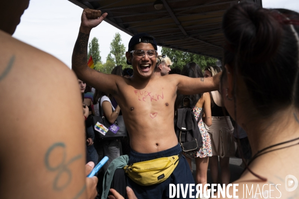 Marche des fiertés à Paris