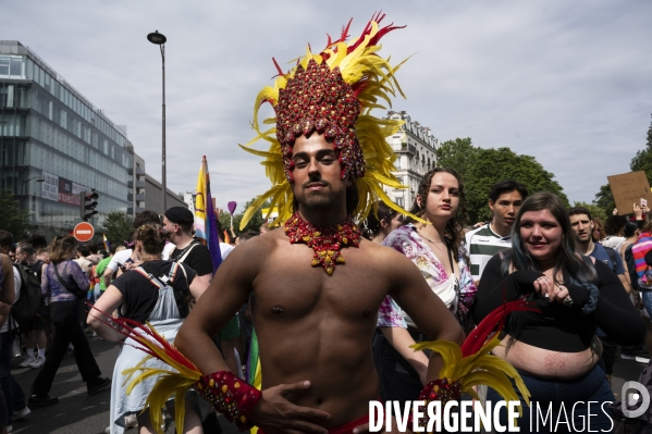 Marche des fiertés à Paris