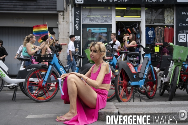 Marche des fiertés à Paris