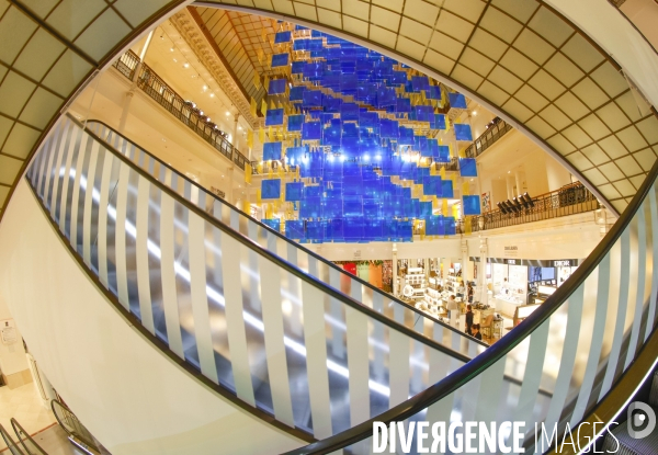 Aux beaux carres par daniel buren au bon marche