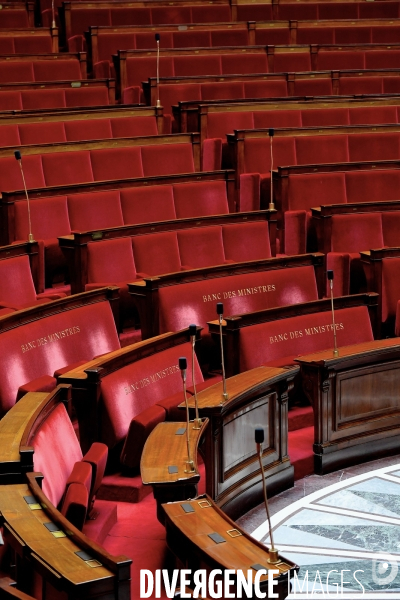 L Hemicycle vide de L Assemblée Nationale