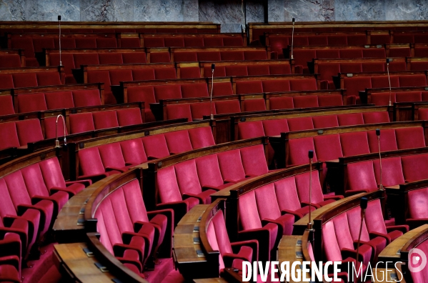 L Hemicycle vide de L Assemblée Nationale