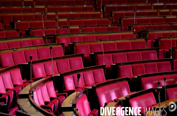 L Hemicycle vide de L Assemblée Nationale
