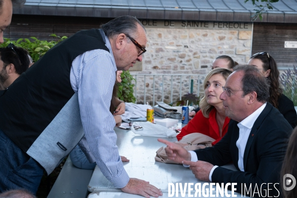 François Hollande, en campagne pour les élections législatives.