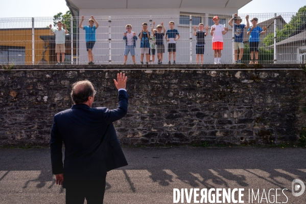 François Hollande élu député. 17 jours en photos.