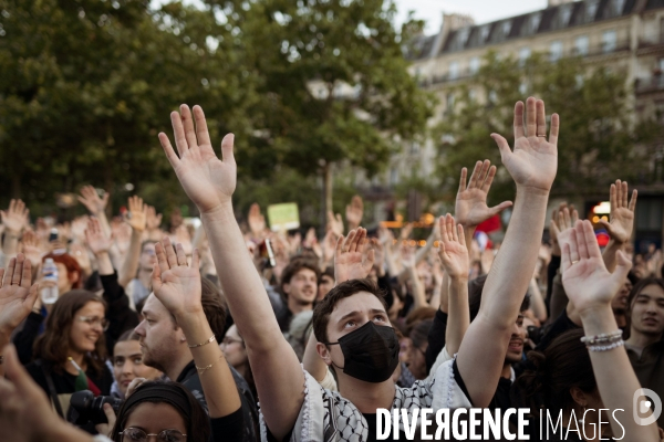 Rassemblement place de la republique Paris