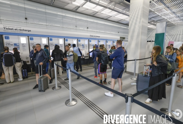 Aller a l aeroport d orly avec la ligne 14