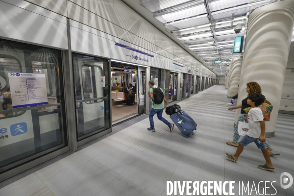 Aller a l aeroport d orly avec la ligne 14