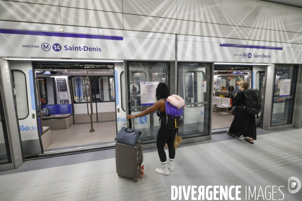 Aller a l aeroport d orly avec la ligne 14
