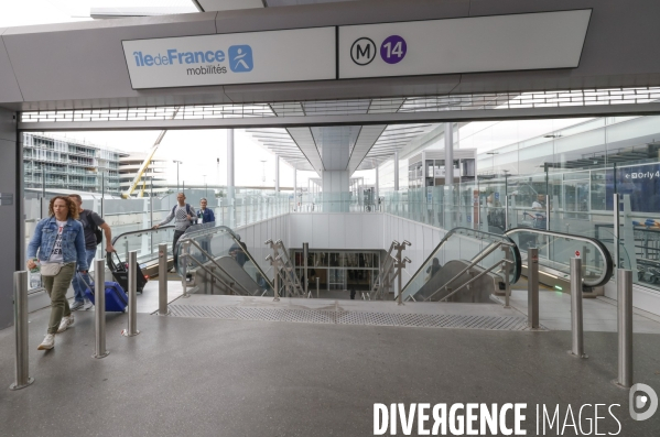 Aller a l aeroport d orly avec la ligne 14
