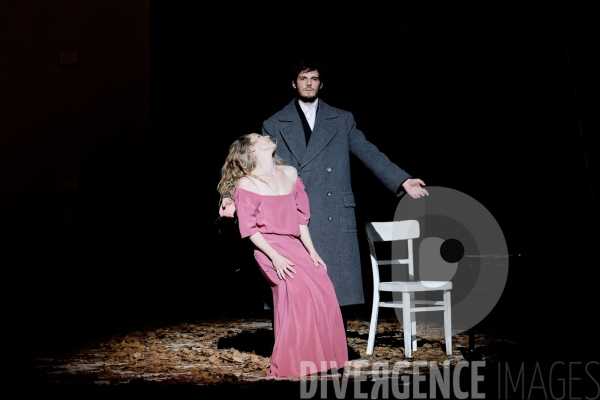 Barbe Bleue / Pina Bausch / Ballet de l Opéra national de paris