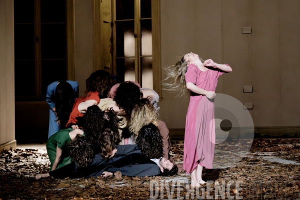 Barbe Bleue / Pina Bausch / Ballet de l Opéra national de paris