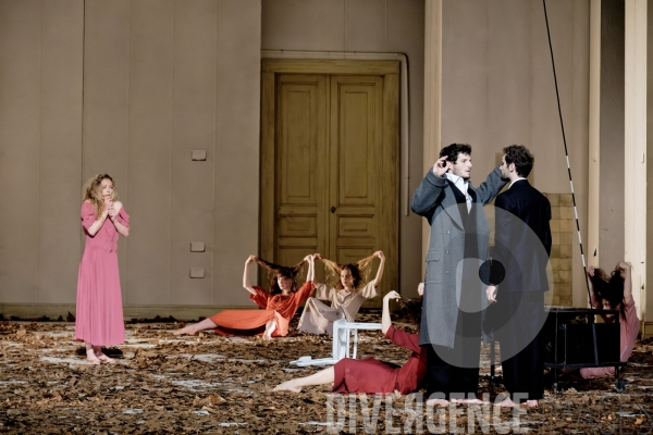 Barbe Bleue / Pina Bausch / Ballet de l Opéra national de paris