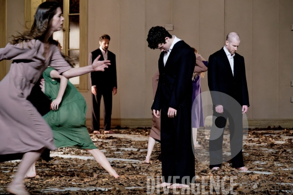 Barbe Bleue / Pina Bausch / Ballet de l Opéra national de paris