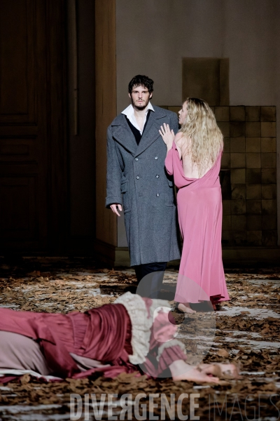 Barbe Bleue / Pina Bausch / Ballet de l Opéra national de paris