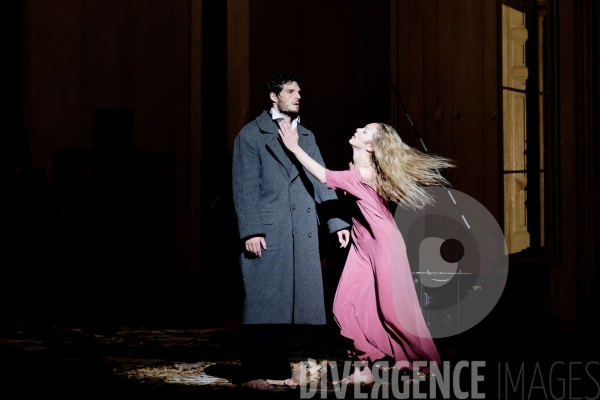 Barbe Bleue / Pina Bausch / Ballet de l Opéra national de paris