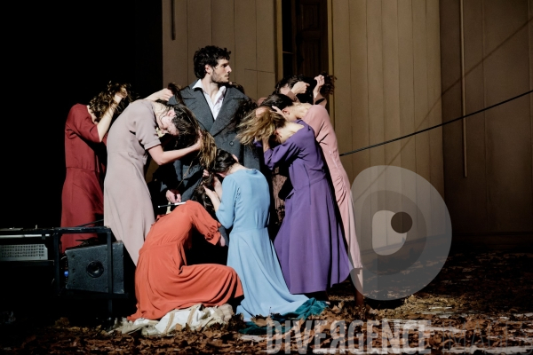 Barbe Bleue / Pina Bausch / Ballet de l Opéra national de paris