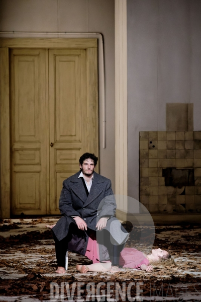 Barbe Bleue / Pina Bausch / Ballet de l Opéra national de paris