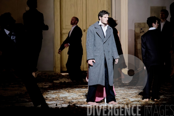 Barbe Bleue / Pina Bausch / Ballet de l Opéra national de paris