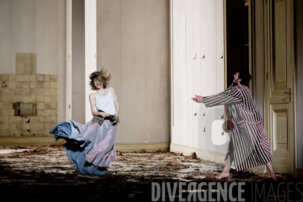 Barbe Bleue / Pina Bausch / Ballet de l Opéra national de paris
