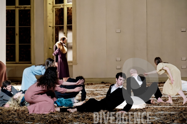 Barbe Bleue / Pina Bausch / Ballet de l Opéra national de paris