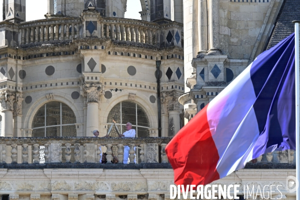 Passage de la flamme olympique par le chateau de Chambord